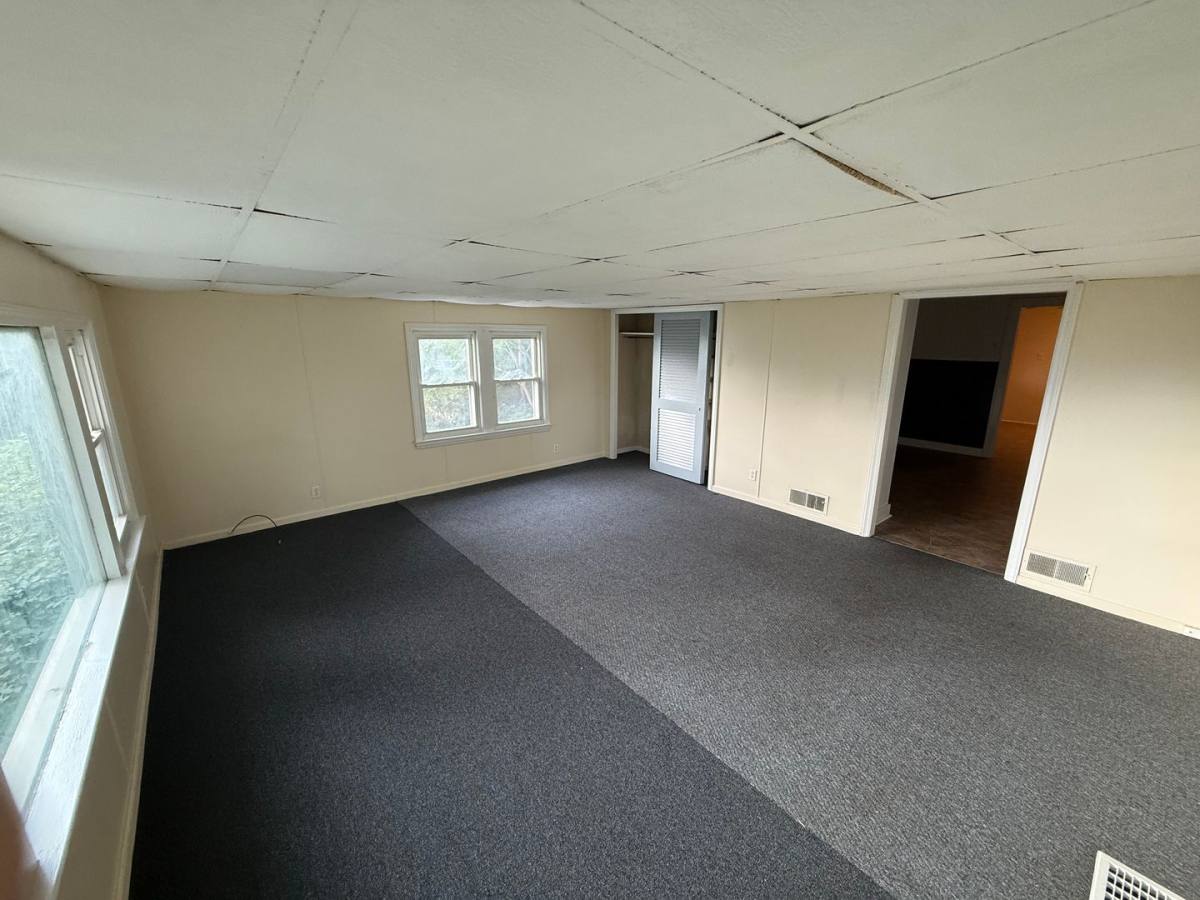 Apartment for rent at 4903 N Galena Rd, Peoria Heights, IL 61616