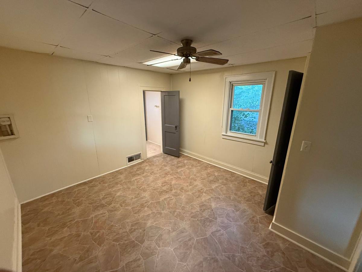 Apartment for rent at 4903 N Galena Rd, Peoria Heights, IL 61616