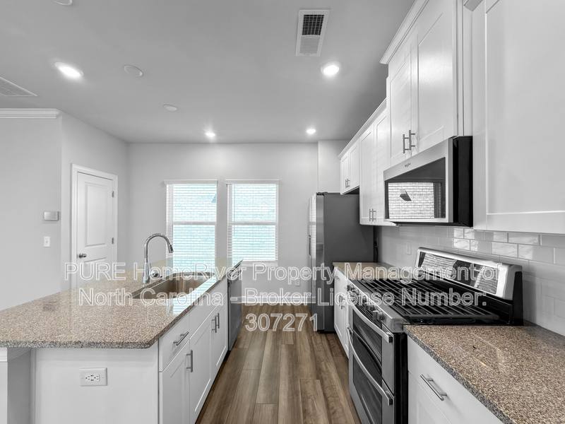 House for rent at 3317 Lisburn St, Charlotte, NC 28227