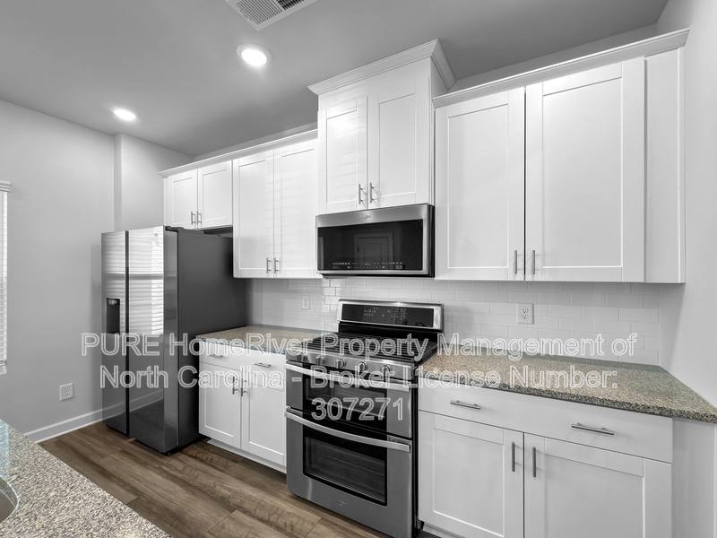 House for rent at 3317 Lisburn St, Charlotte, NC 28227
