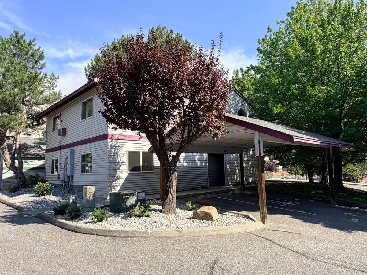 Apartment for rent at 655 NE 4th, East Wenatchee, WA 98802