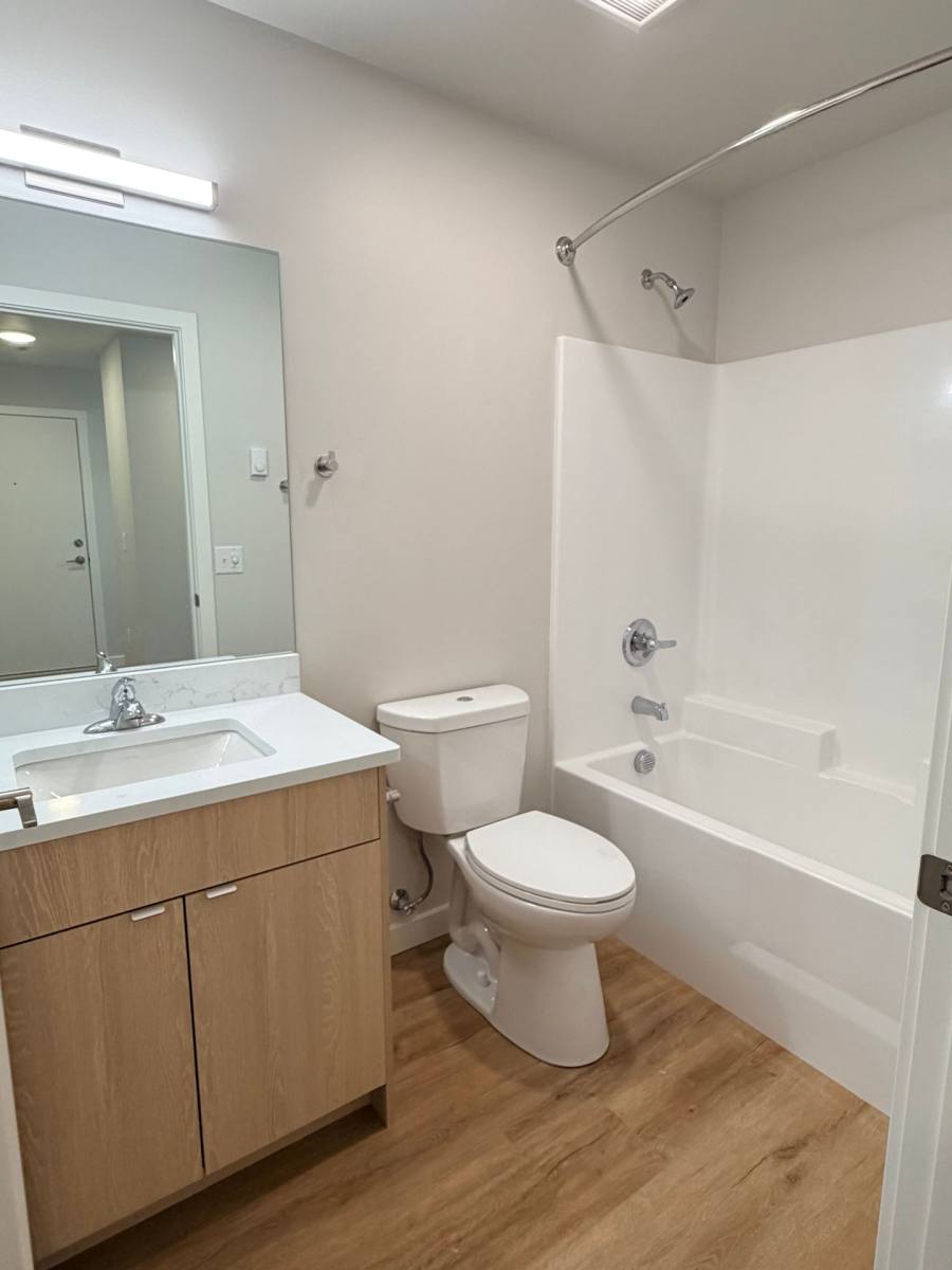 Apartment for rent at 655 NE 4th, East Wenatchee, WA 98802