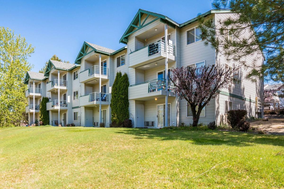 Apartment for rent at 655 NE 4th, East Wenatchee, WA 98802