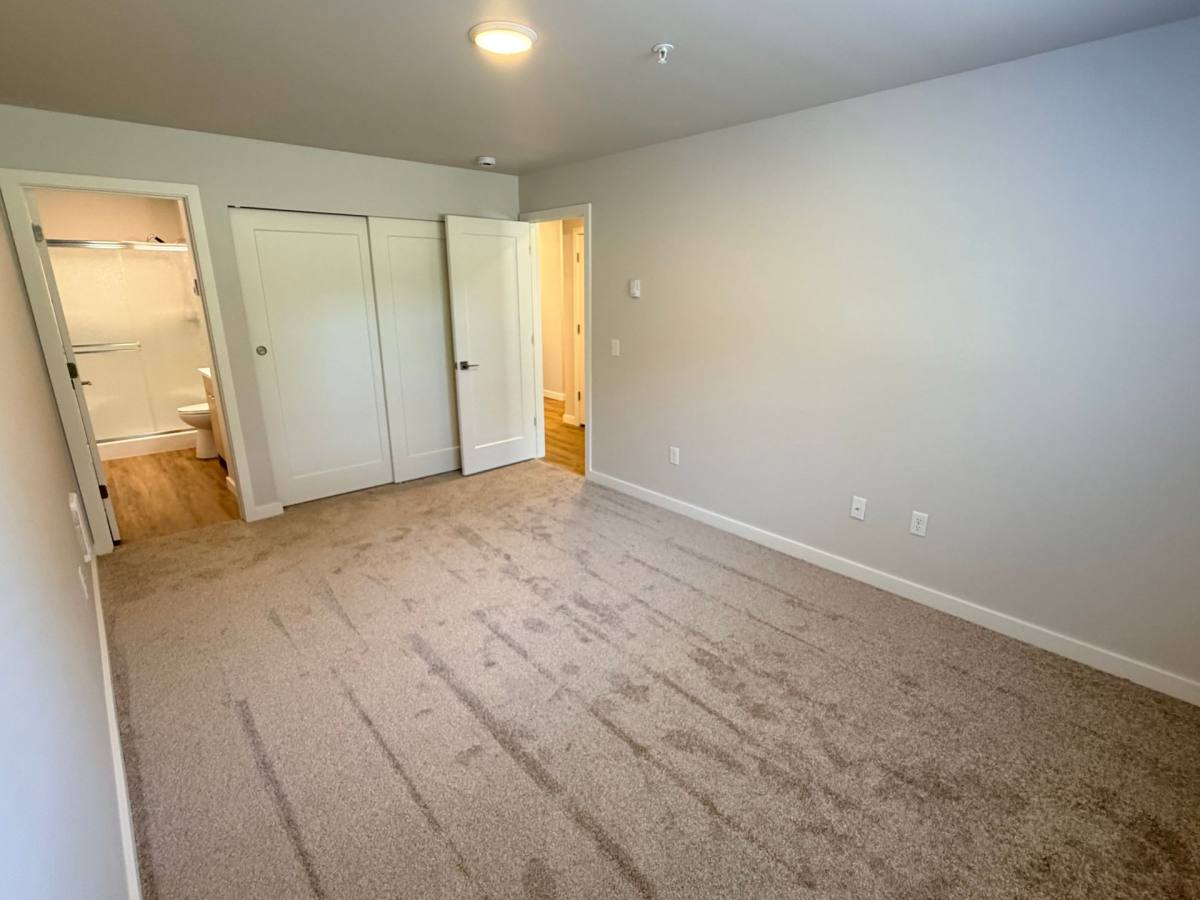 Apartment for rent at 655 NE 4th, East Wenatchee, WA 98802