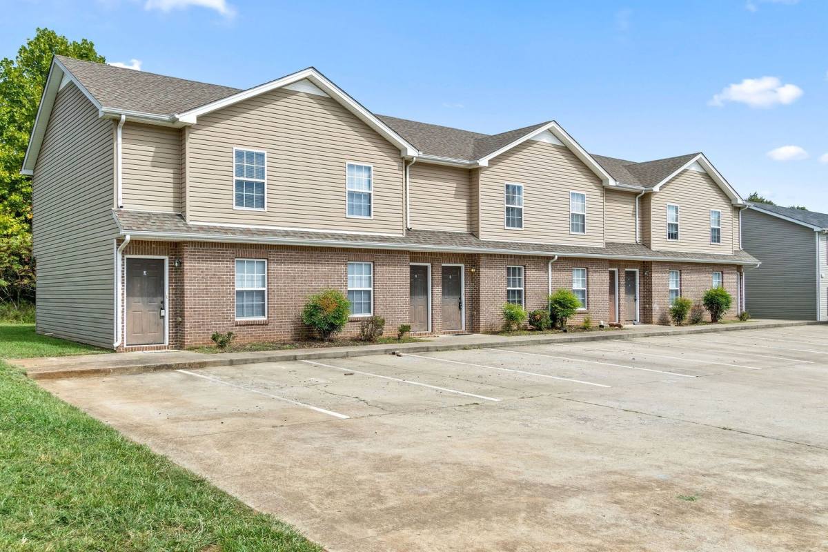 Townhouse for rent at 517 Patriot Park Court #F, Clarksville, TN 37042