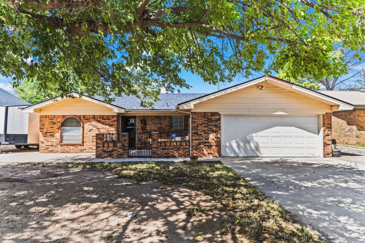 House for rent at 3013 N Gantt, Hobbs, NM 88240