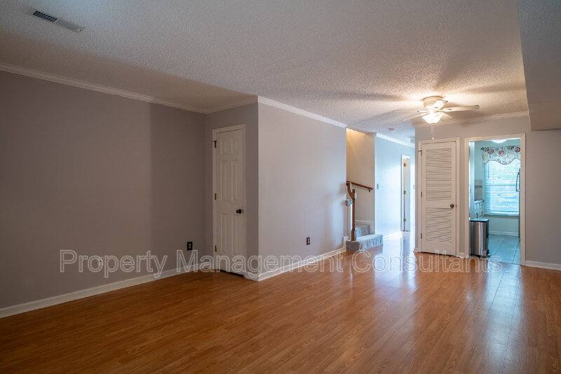 Townhouse for rent at 8151 Oldfield Rd SW #3, Huntsville, AL 35802