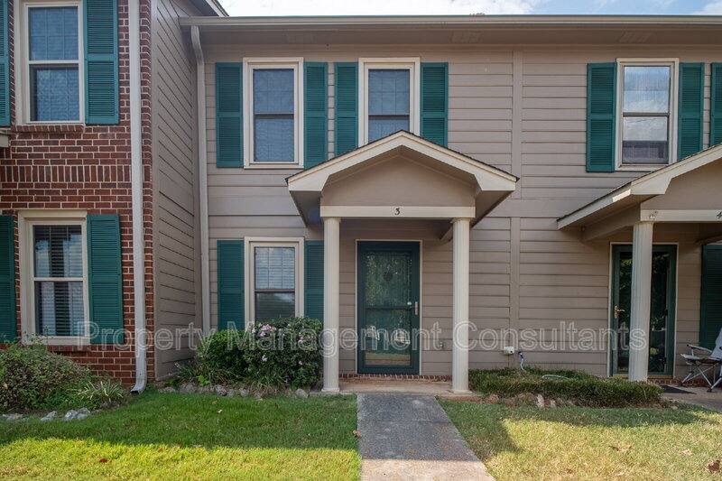 Townhouse for rent at 8151 Oldfield Rd SW #3, Huntsville, AL 35802