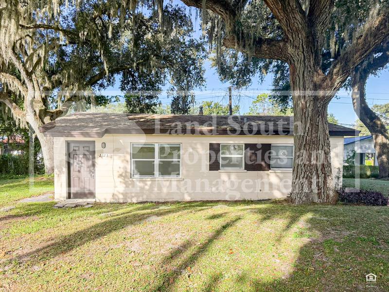 House for rent at 2323 Jungle St #2313-2331, Lakeland, FL 33801