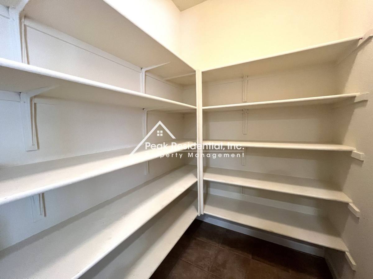 House for rent at 8220 Sheldon Place Dr, Elk Grove, CA 95624