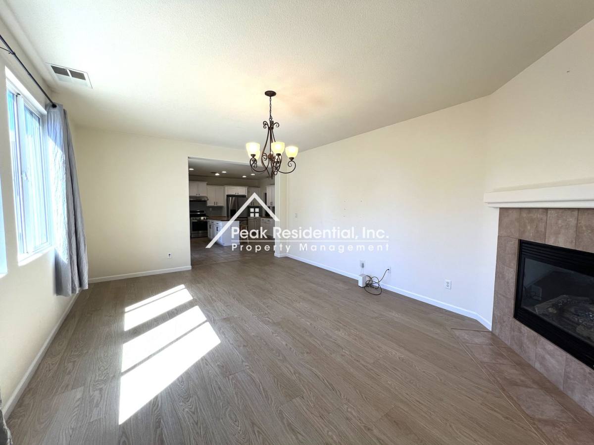 House for rent at 8220 Sheldon Place Dr, Elk Grove, CA 95624