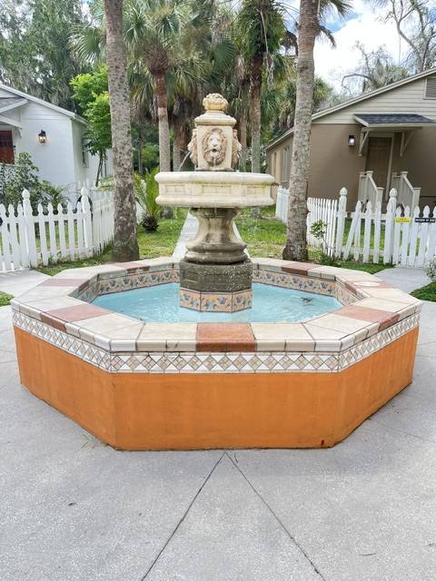 House for rent at 215 E Voorhis Ave #C, Deland, FL 32724