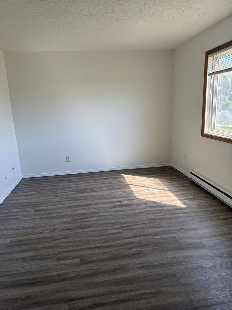 Apartment for rent at 220 E Gateway Dr NW, East Grand Forks, MN 56721