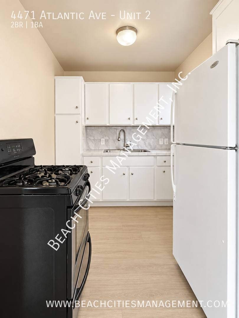 Apartment for rent at 4471 Atlantic Ave #2, Long Beach, CA 90807