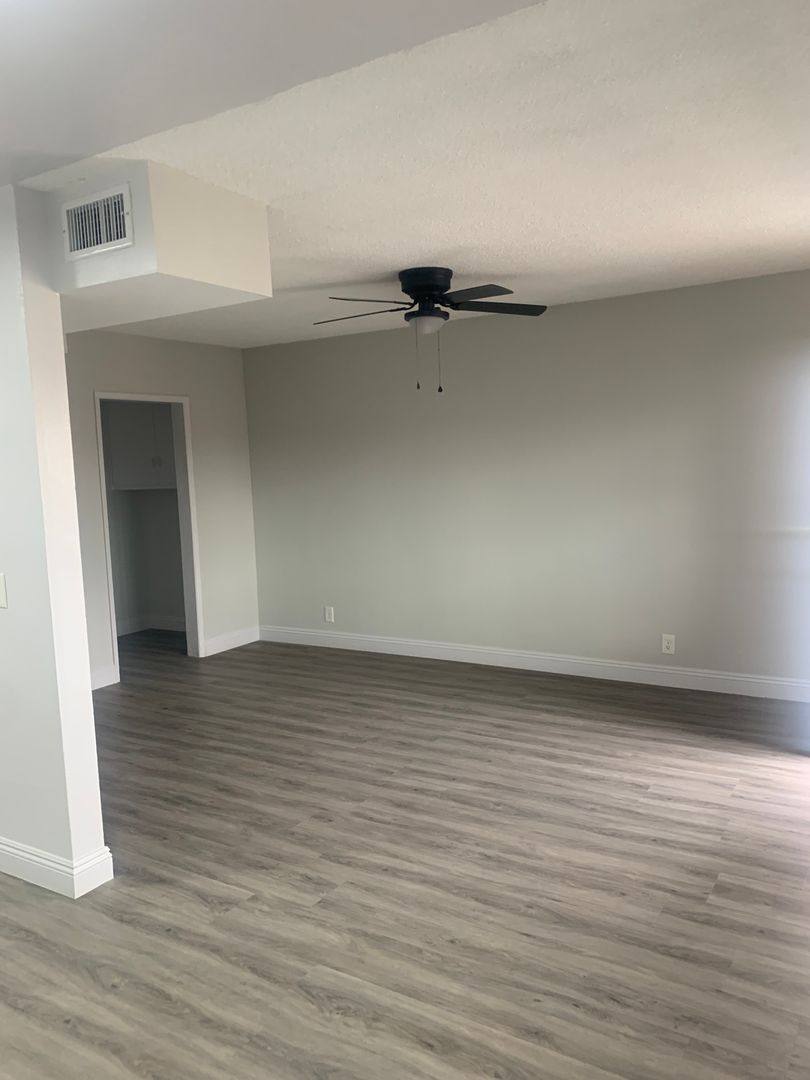 1212 W 96th St, Los Angeles, CA 90044