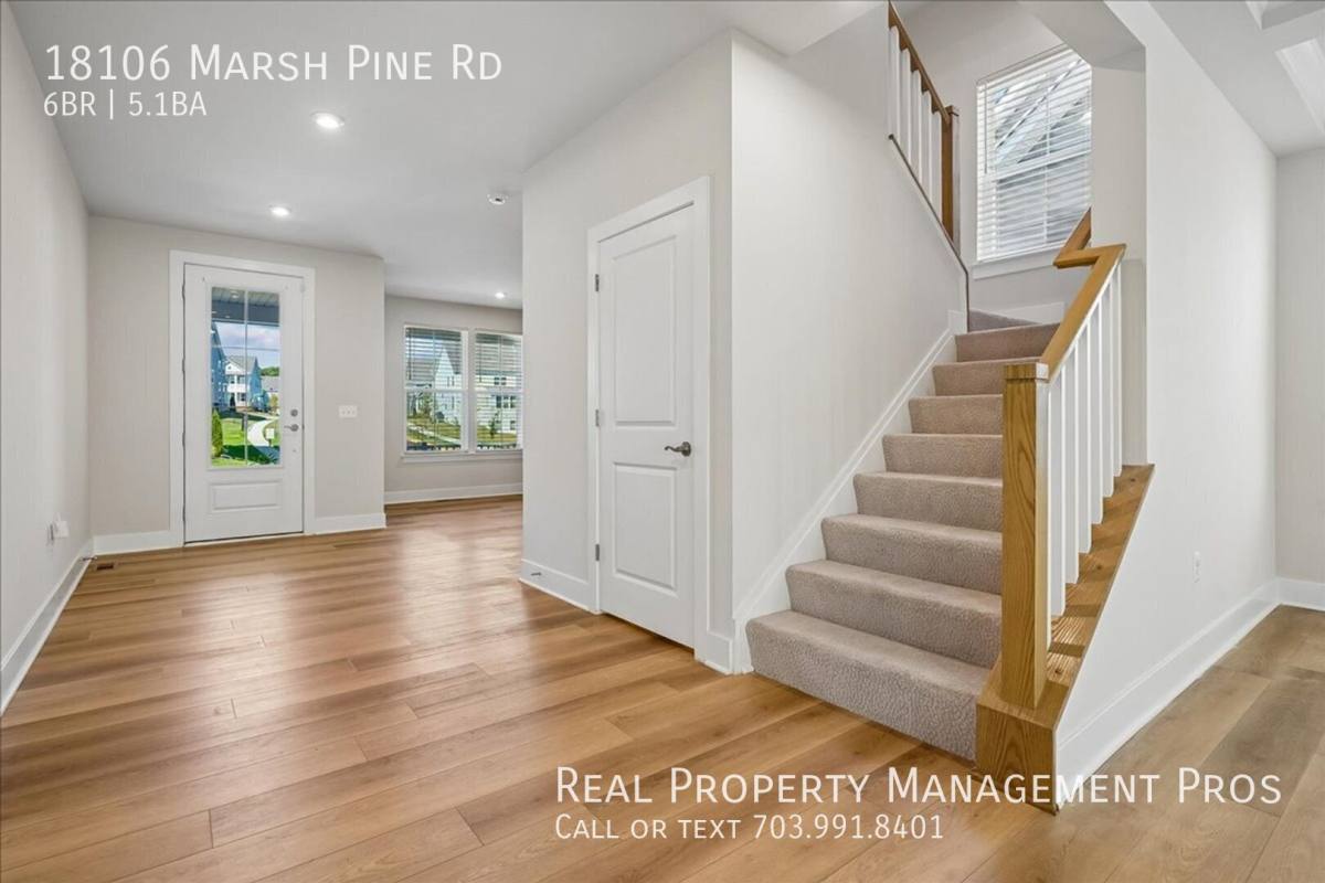 House for rent at 18106 Marsh Pine Rd, Dumfries, VA 22026