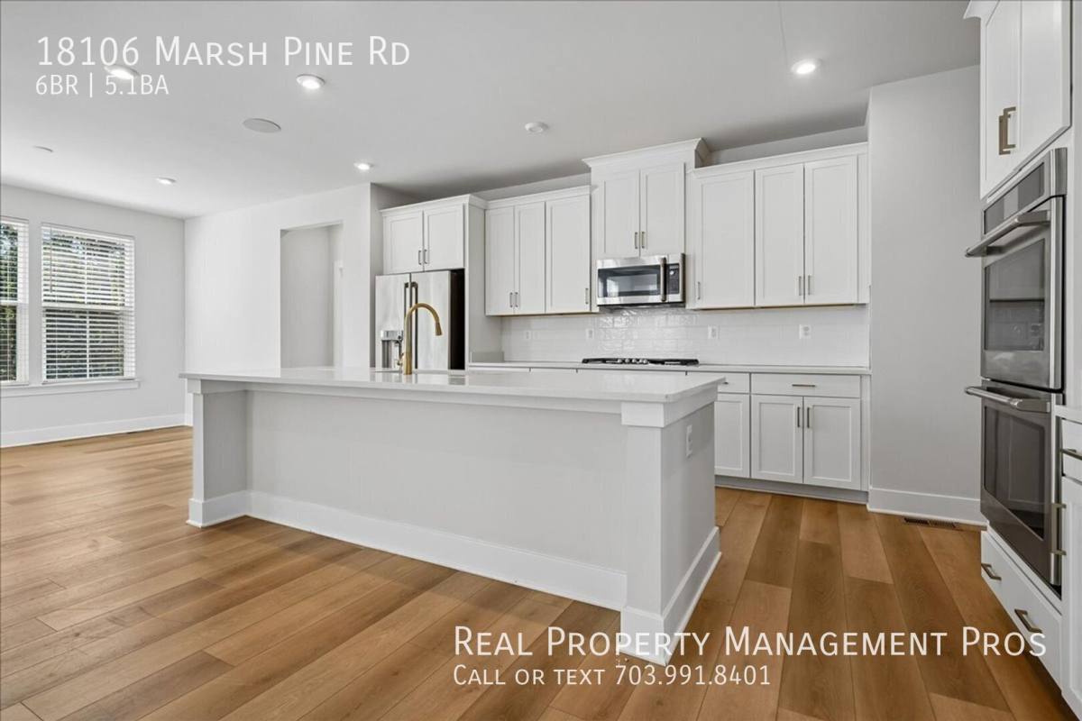 House for rent at 18106 Marsh Pine Rd, Dumfries, VA 22026