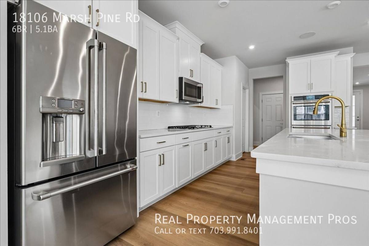 House for rent at 18106 Marsh Pine Rd, Dumfries, VA 22026
