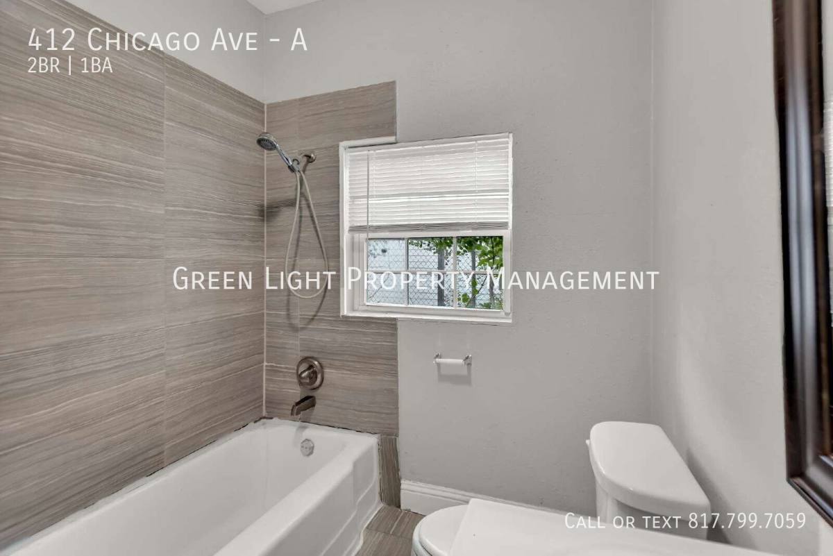 Apartment for rent at 412 Chicago Ave #A, Fort Worth, TX 76103