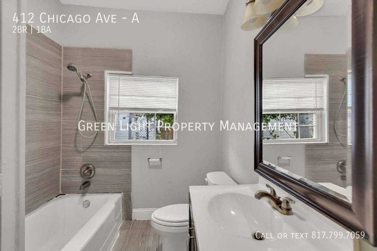 Apartment for rent at 412 Chicago Ave #A, Fort Worth, TX 76103