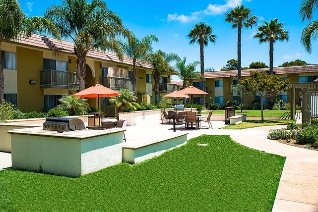 Apartment for rent at 1470 Victoria Ave, Oxnard, CA 93035