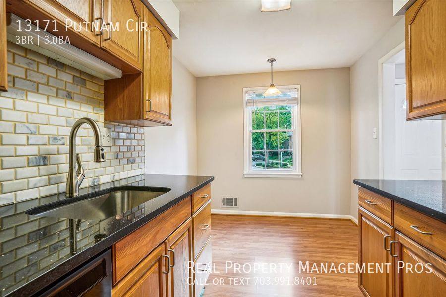 Townhouse for rent at 13171 Putnam Circle, Woodbridge, VA 22191