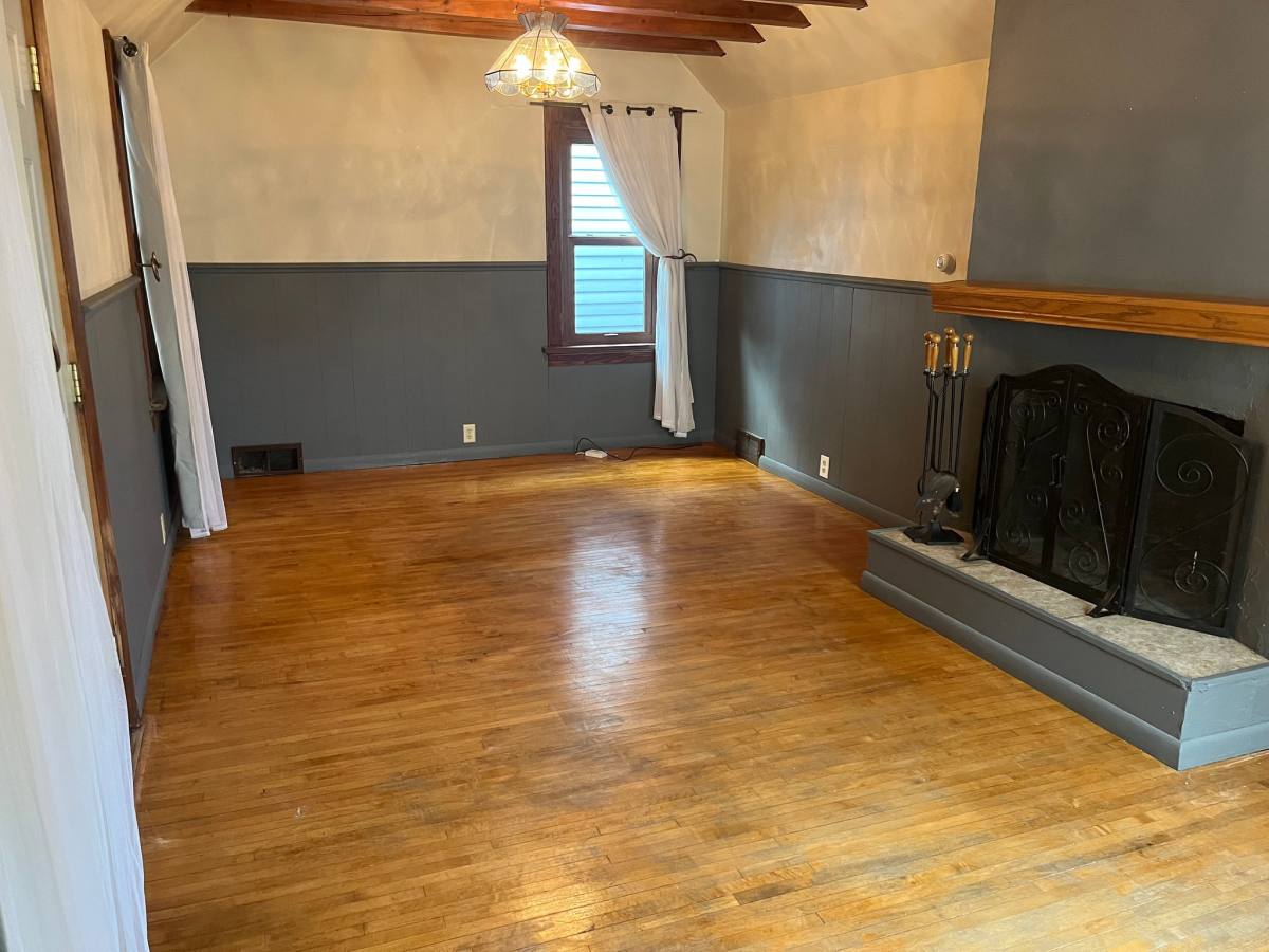 Apartment for rent at 5818 W Washington St, Lower Unit, Milwaukee, WI 53214