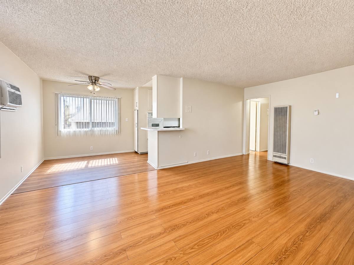 Apartment for rent at 606 E Palm Ave, Burbank, CA 91501