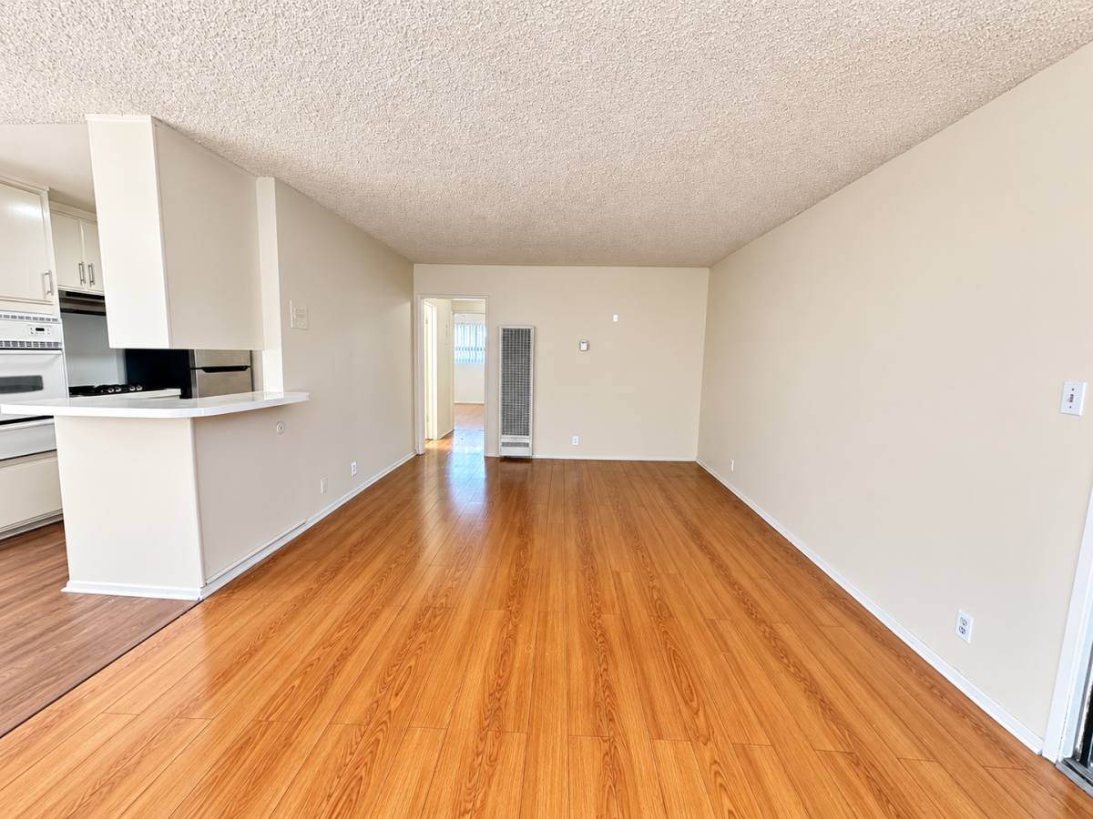 Apartment for rent at 606 E Palm Ave, Burbank, CA 91501