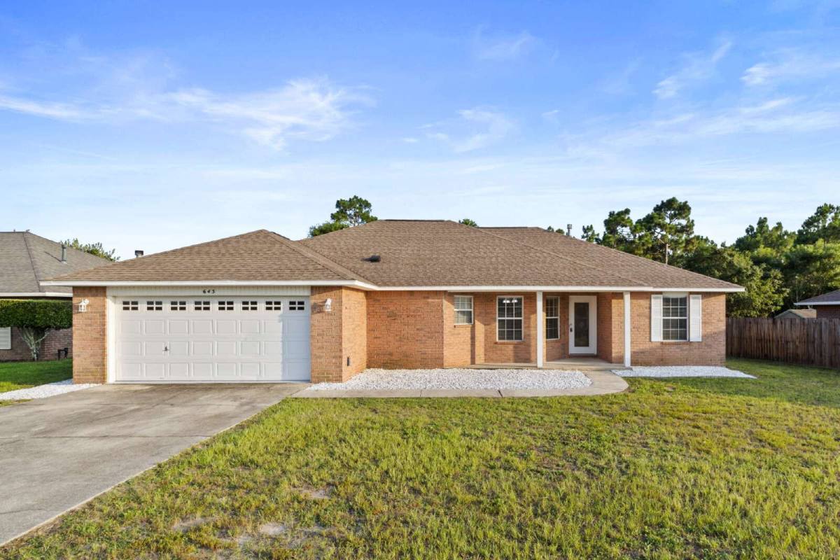 House for rent at 643 Downhaul Dr, Pensacola, FL 32507