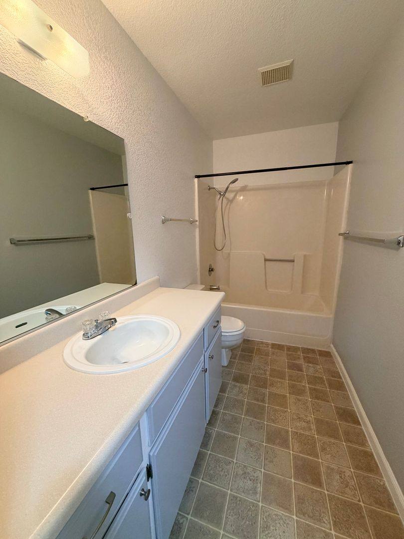 Apartment for rent at 2500 Jason Court, Anderson, CA 96007