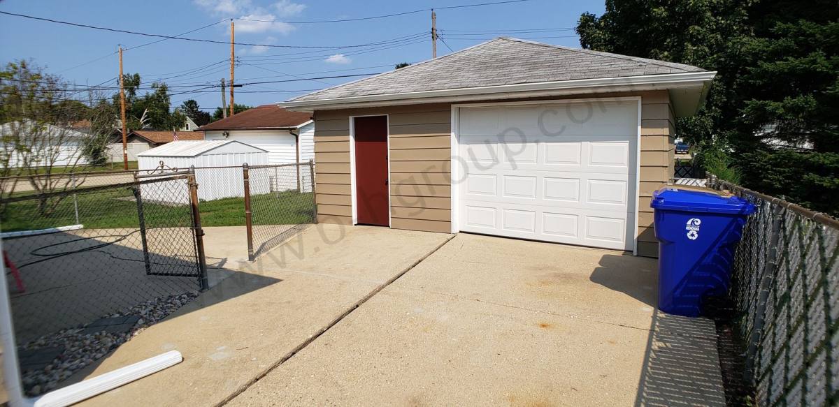 House for rent at 3005 26th Ave, Kenosha, WI 53140