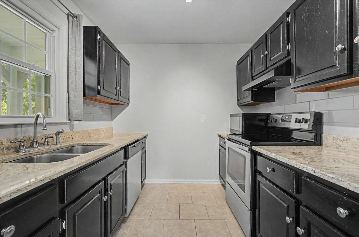 Condo for rent at 102 Drummond Place, Cary, NC 27511