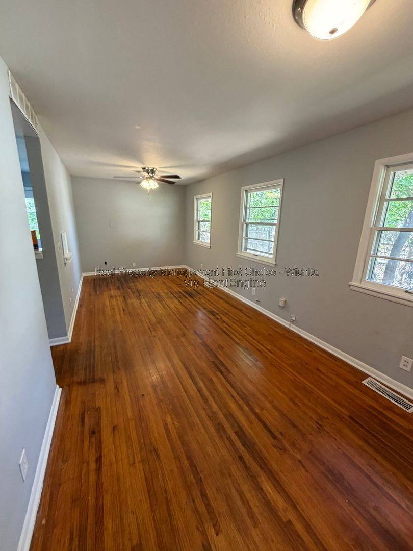 House for rent at 5301 S Madison Ave, Wichita, KS 67216