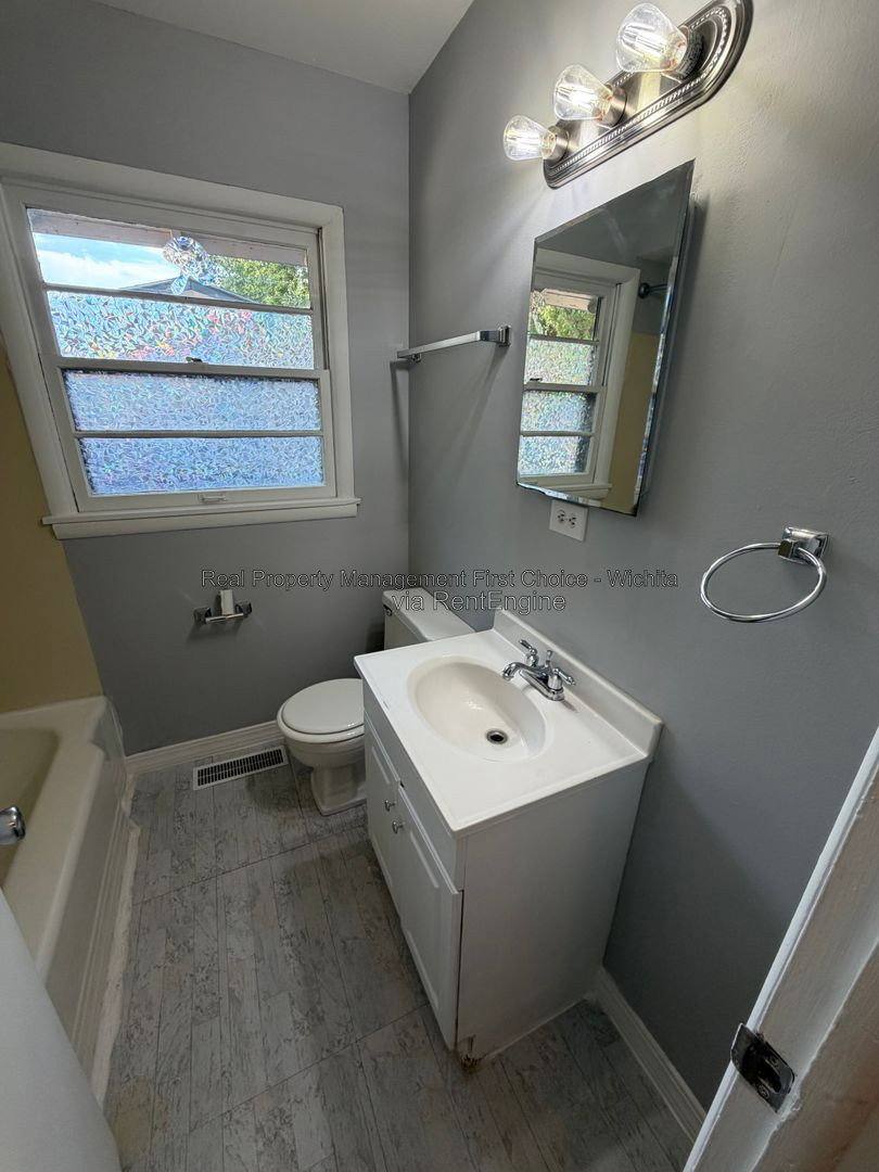 House for rent at 5301 S Madison Ave, Wichita, KS 67216