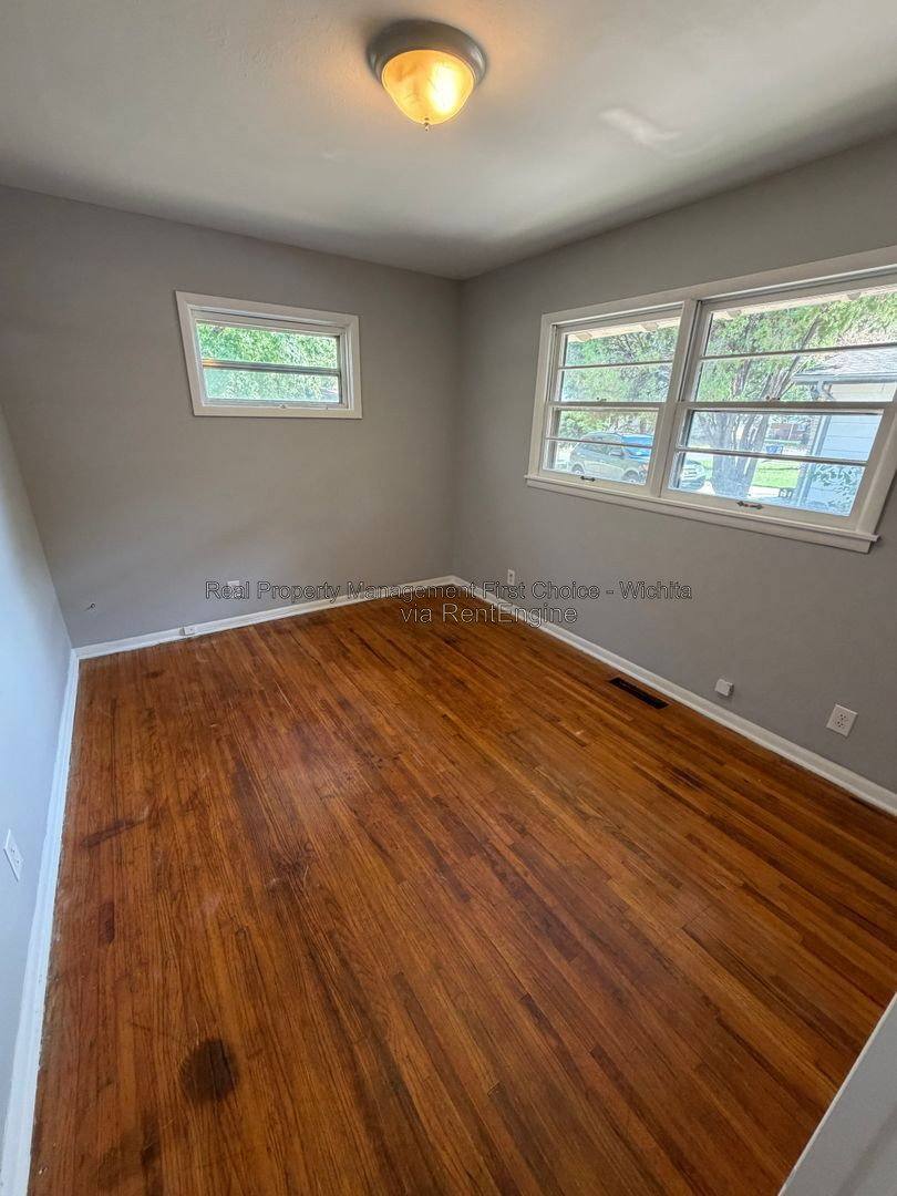 House for rent at 5301 S Madison Ave, Wichita, KS 67216