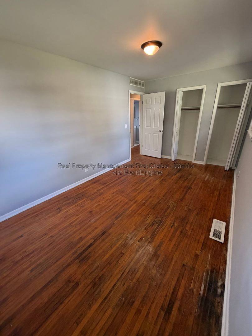 House for rent at 5301 S Madison Ave, Wichita, KS 67216