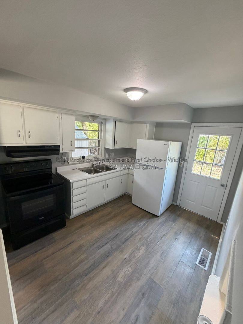 House for rent at 5301 S Madison Ave, Wichita, KS 67216