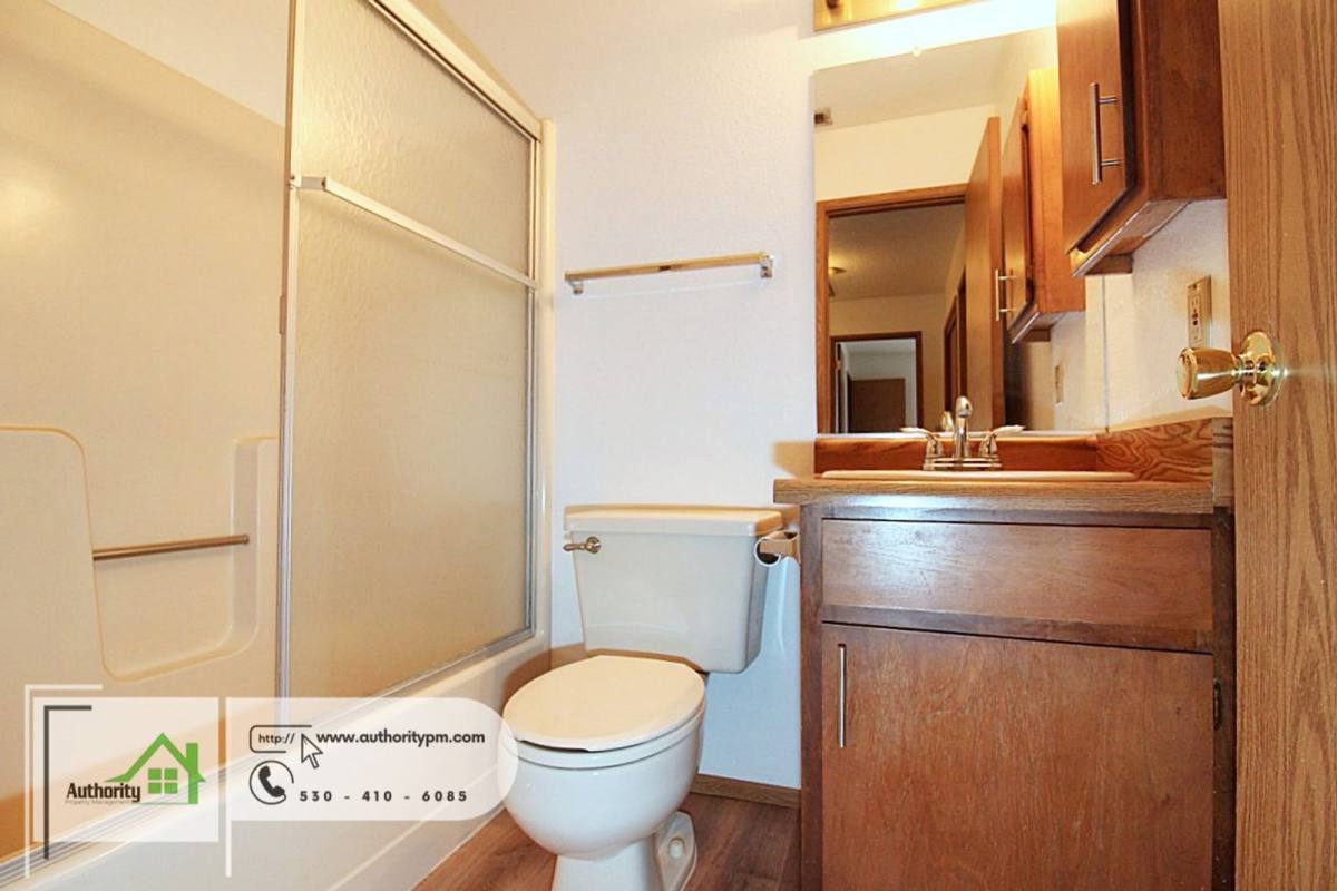 Apartment for rent at 2564 Sabre Court #B, Redding, CA 96002