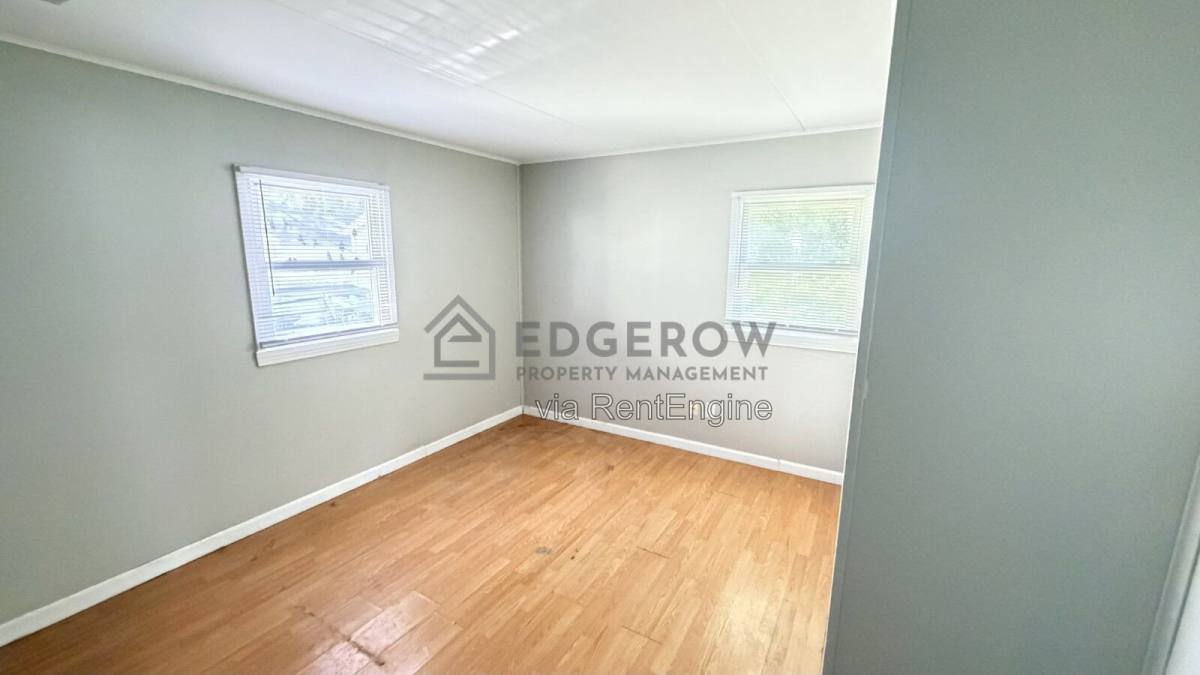 House for rent at 1354 Eastern Place NE, Grand Rapids, MI 49505