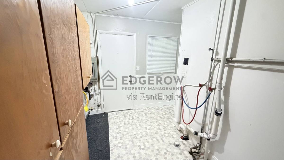 House for rent at 1354 Eastern Place NE, Grand Rapids, MI 49505