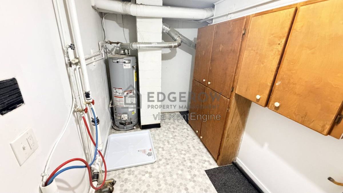 House for rent at 1354 Eastern Place NE, Grand Rapids, MI 49505