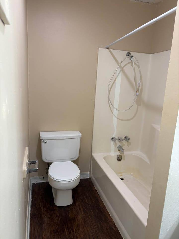 Apartment for rent at 1810 Meadowgreen Dr #B, Kilgore, TX 75662