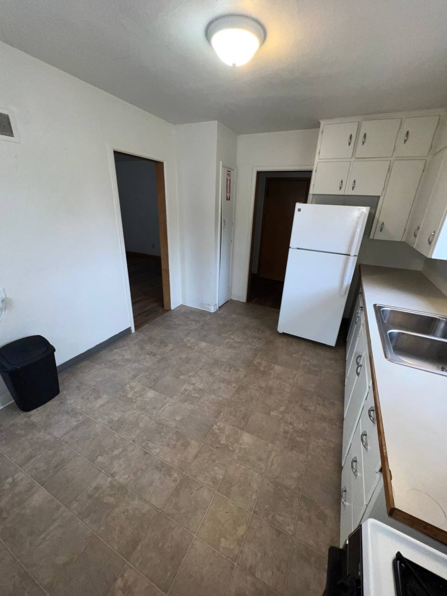 Apartment for rent at 1811 High St, Iowa City, IA 52245
