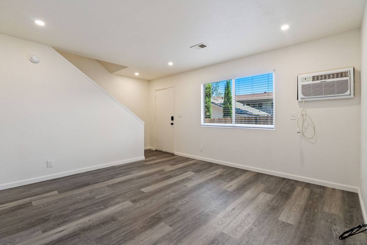 Apartment for rent at 1717 Pine St, Paso Robles, CA 93446