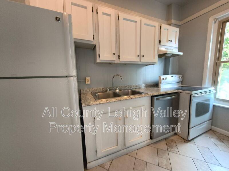 Apartment for rent at 127 N 12th St, Allentown, PA 18102