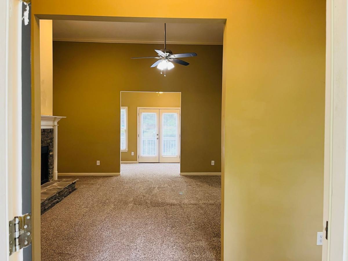 House for rent at 70 Indian Bluff Dr, Sharpsburg, GA 30277