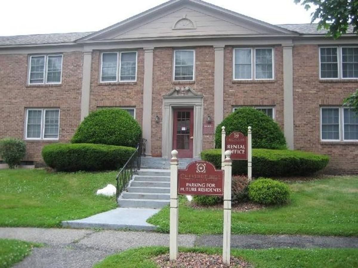 Apartment for rent at 108 Northampton Rd, Amsterdam, NY 12010