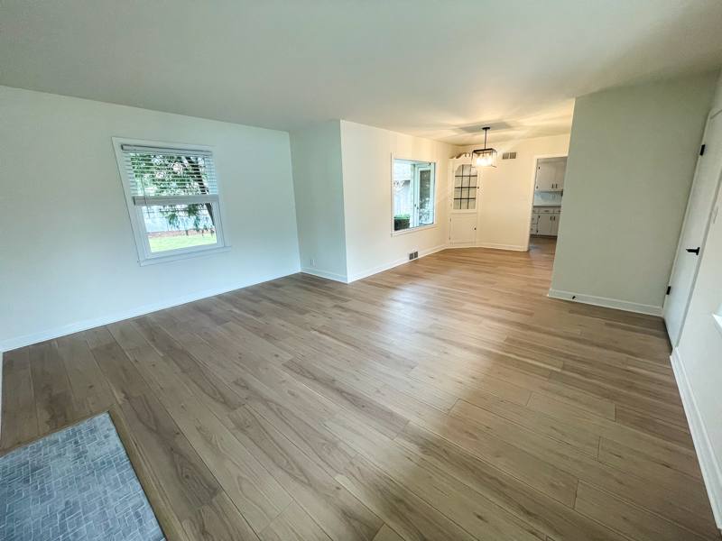 9212 W Michigan St, Wauwatosa, WI 53226 - Apartment for Rent - Image 2