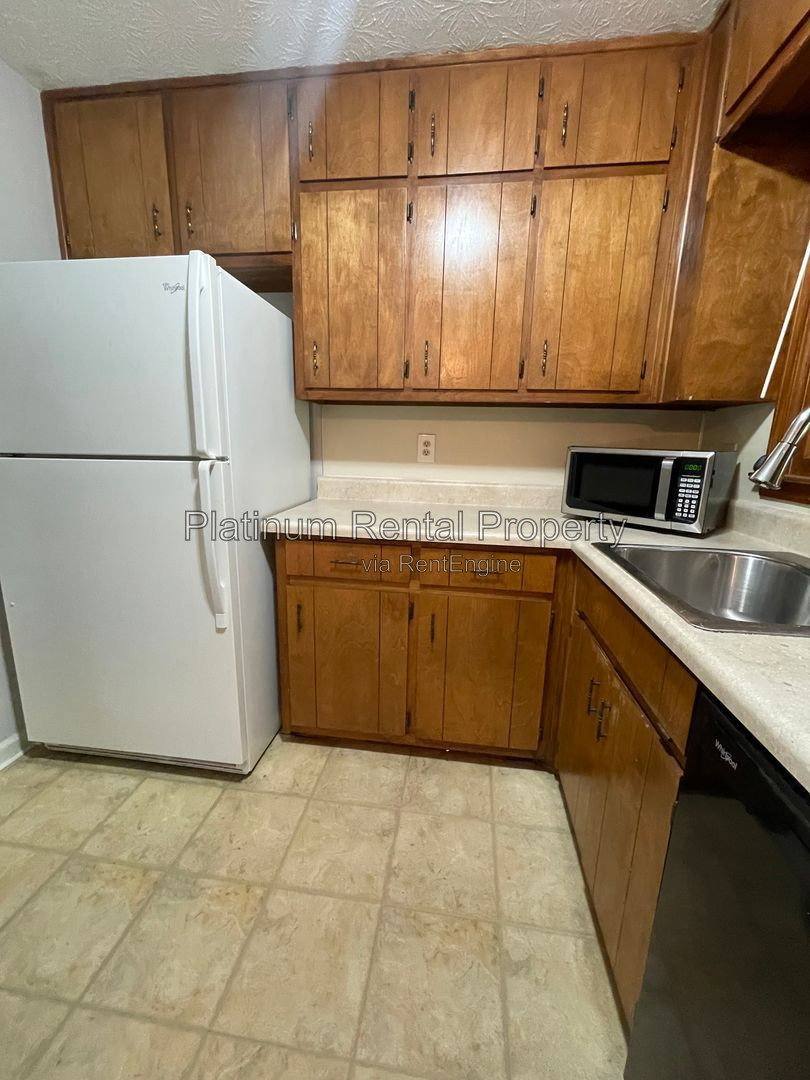 Apartment for rent at 2130 Kings Gate Circle SW #C, Snellville, GA 30078